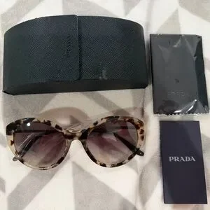 Prada | Accessories | New Prada Womens Tortoise Shell  display picture 3